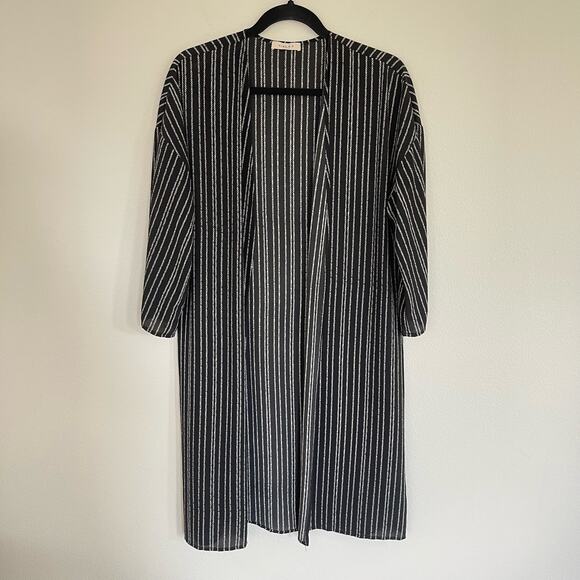 GILLI Black White Striped Open Front Kimono Duster (Small) - Picture 2 of 8